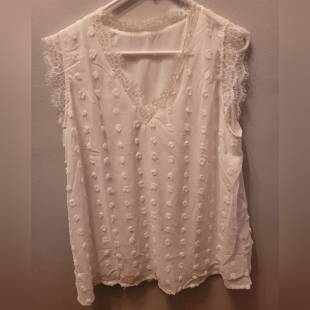 Elegant White Lace Trimmed Women's Top